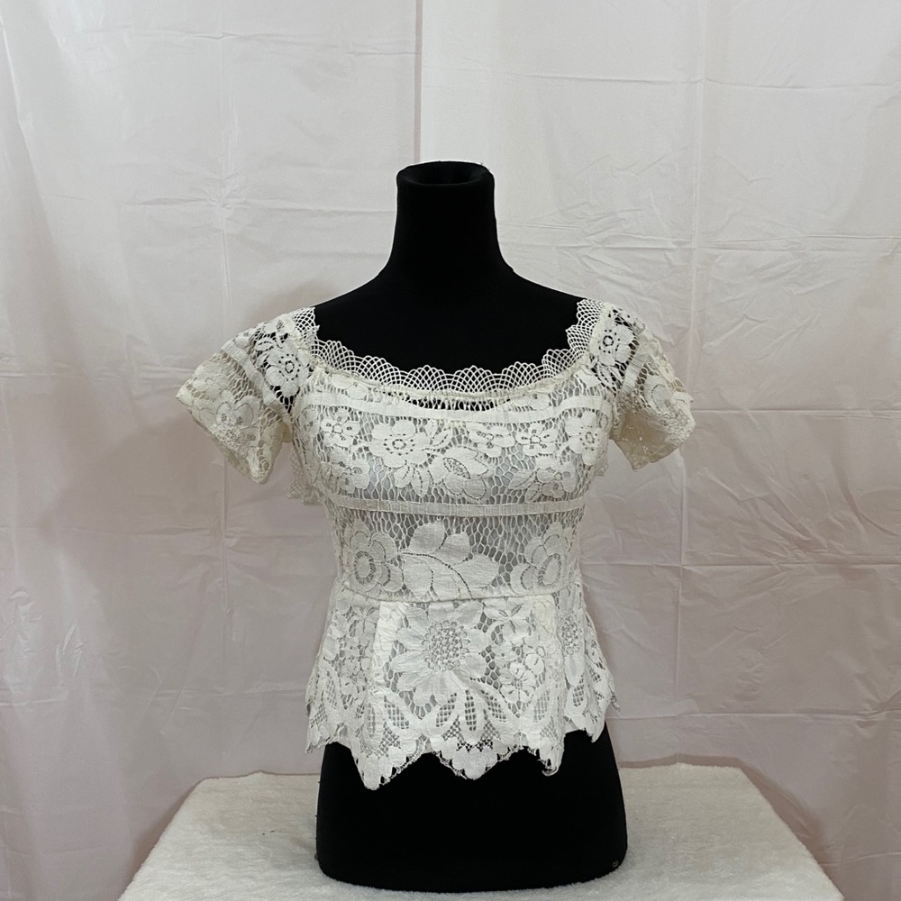 Women’s Medium Top Re-Named